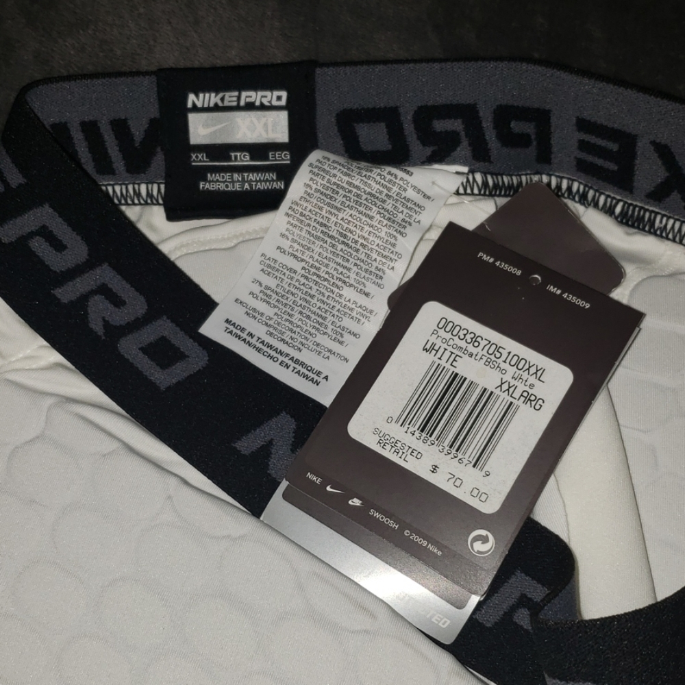 Compression Football padding - Picture 2 of 2